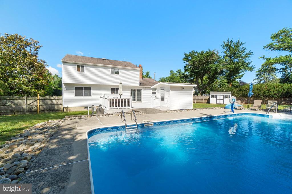 3 LINDEN COURT