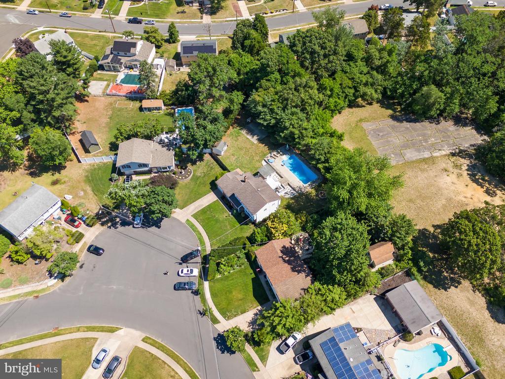 3 LINDEN COURT