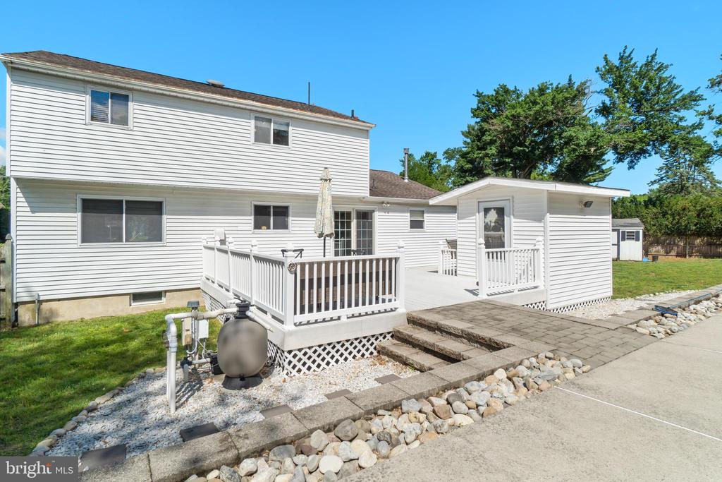 3 LINDEN COURT