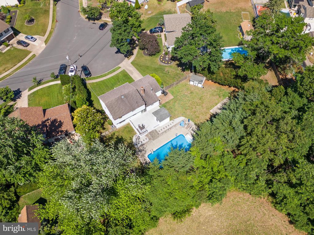 3 LINDEN COURT