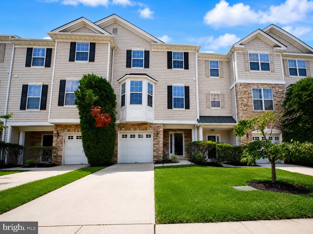 111 ACORN DRIVE