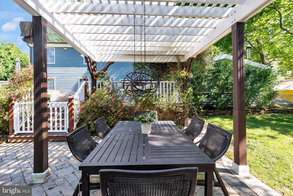 8 Northfield Ct