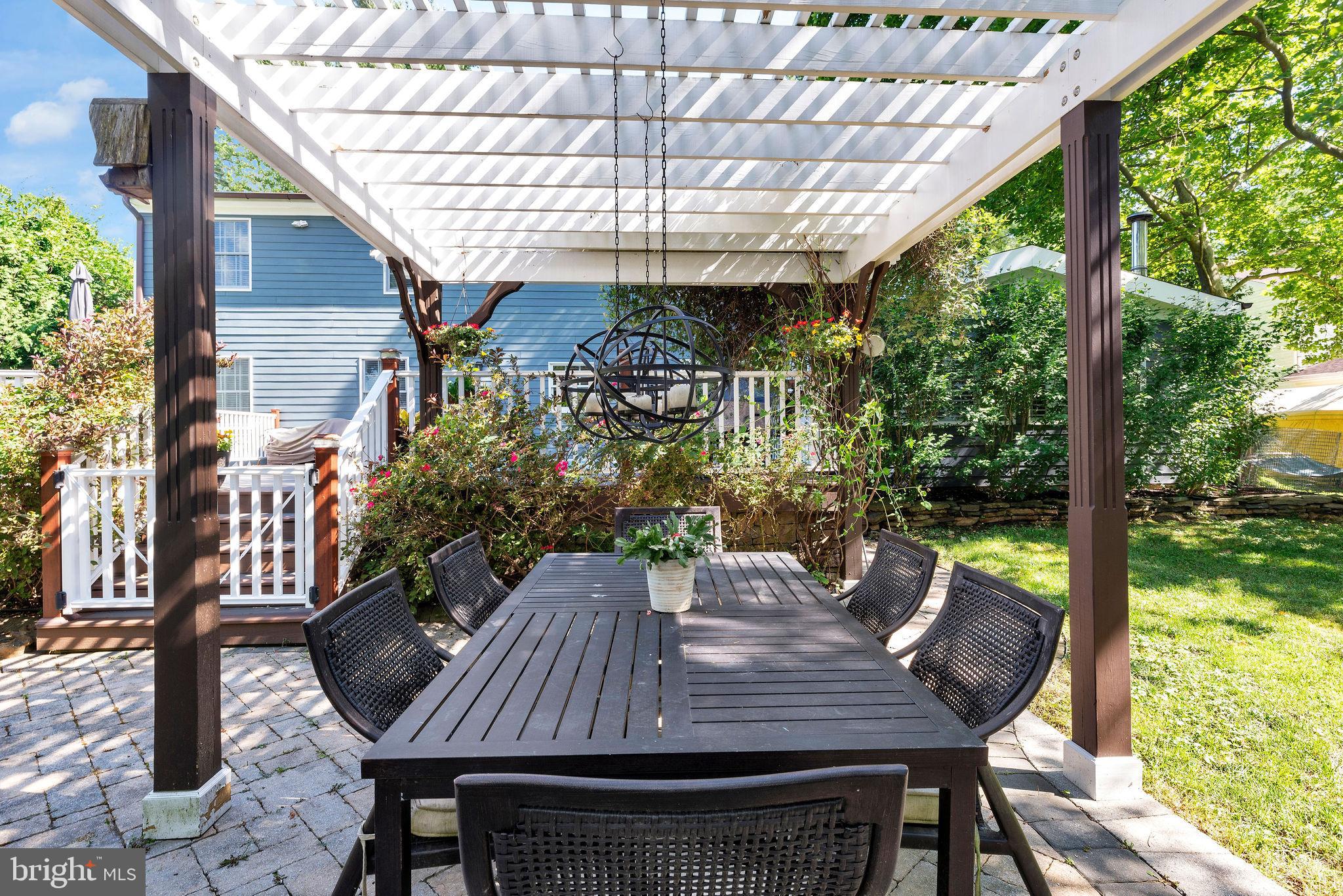 8 Northfield Ct