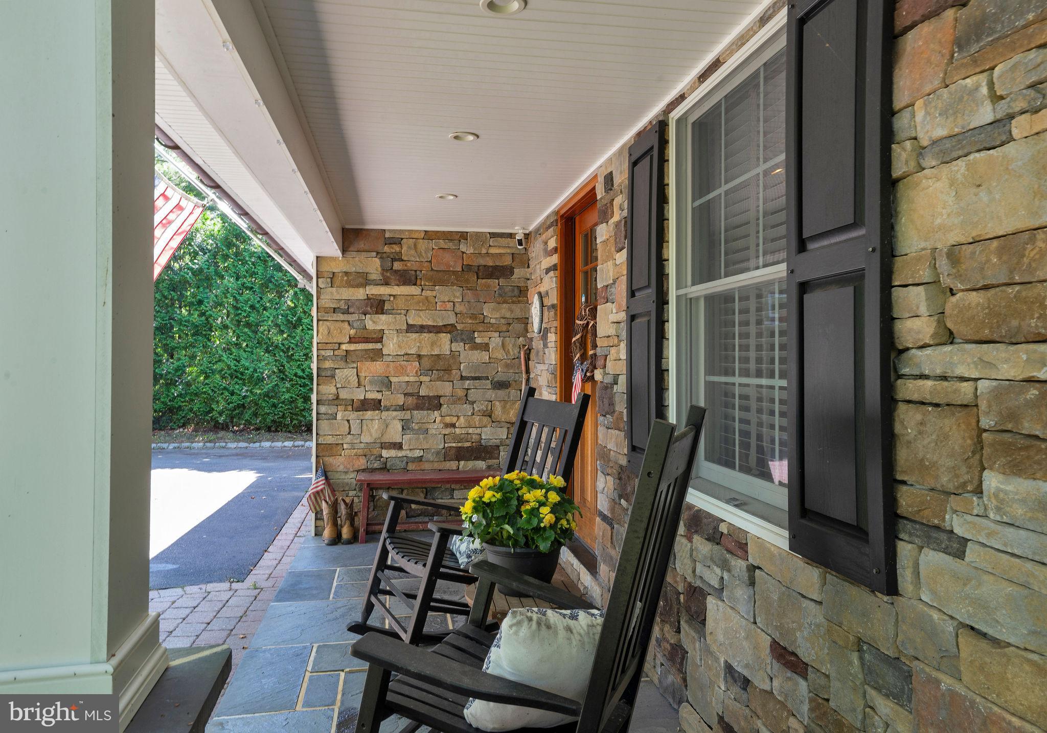 8 Northfield Ct