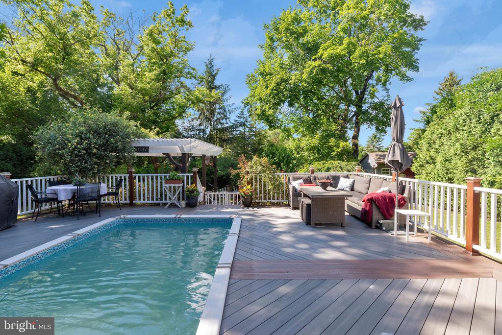 8 Northfield Ct