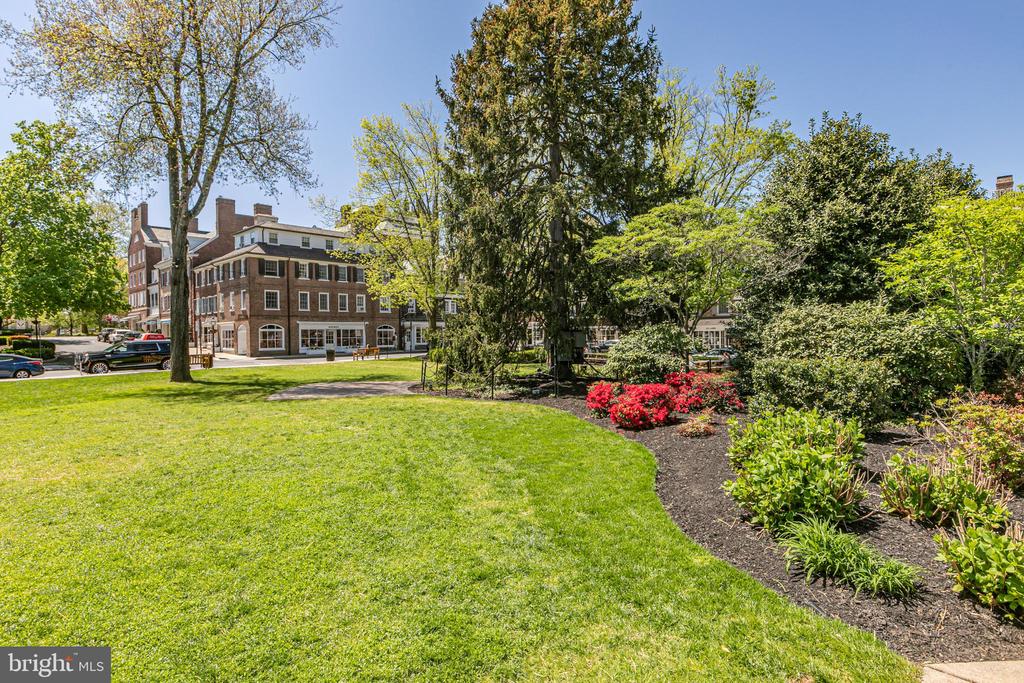 31 PALMER SQ W Unit: A