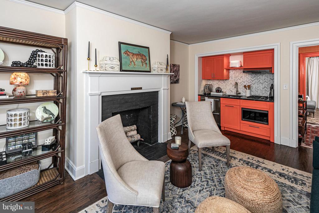 31 PALMER SQ W Unit: A