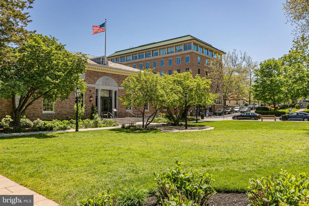 31 PALMER SQ W Unit: A