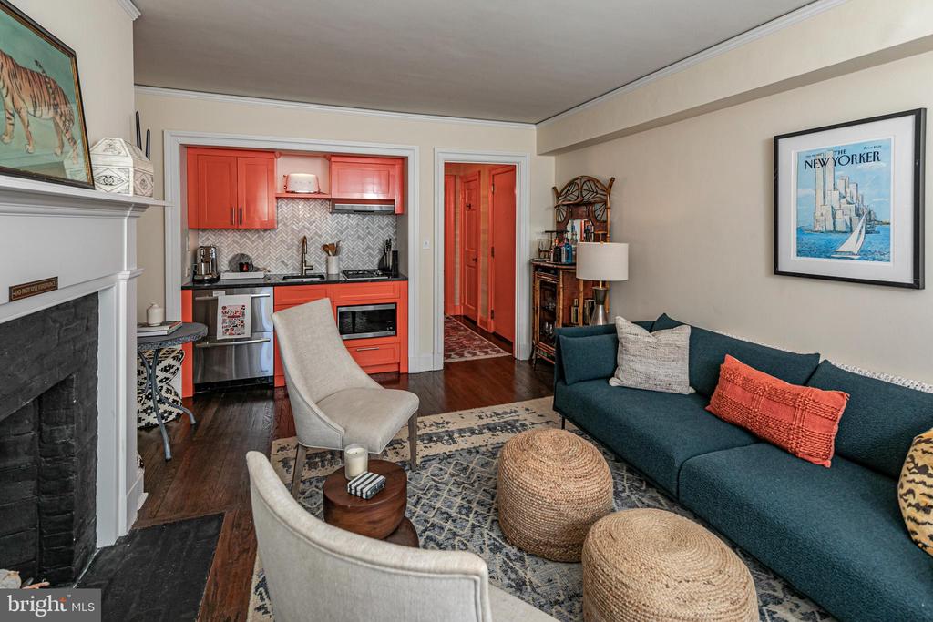 31 PALMER SQ W Unit: A