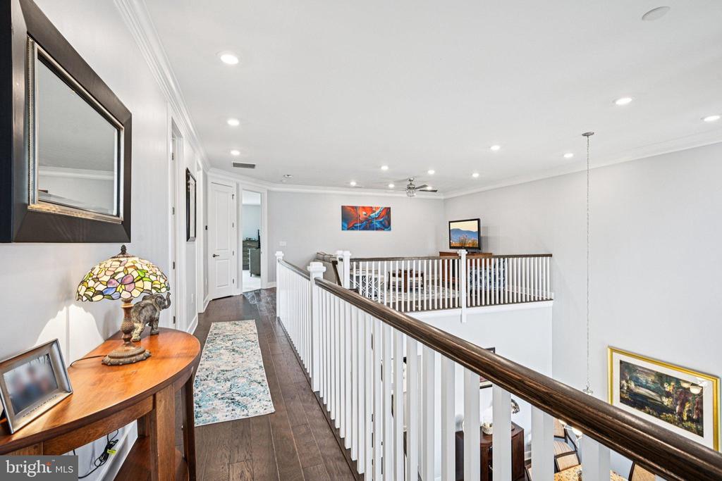42 DOGLEG LANE