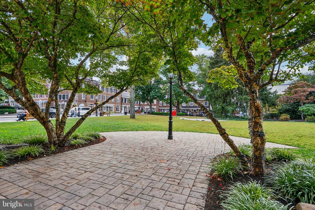 31 PALMER SQUARE W Unit: A