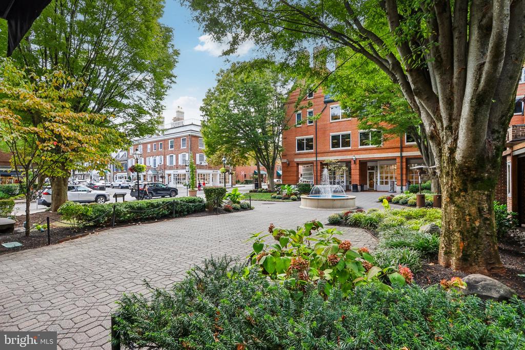31 PALMER SQUARE W Unit: A