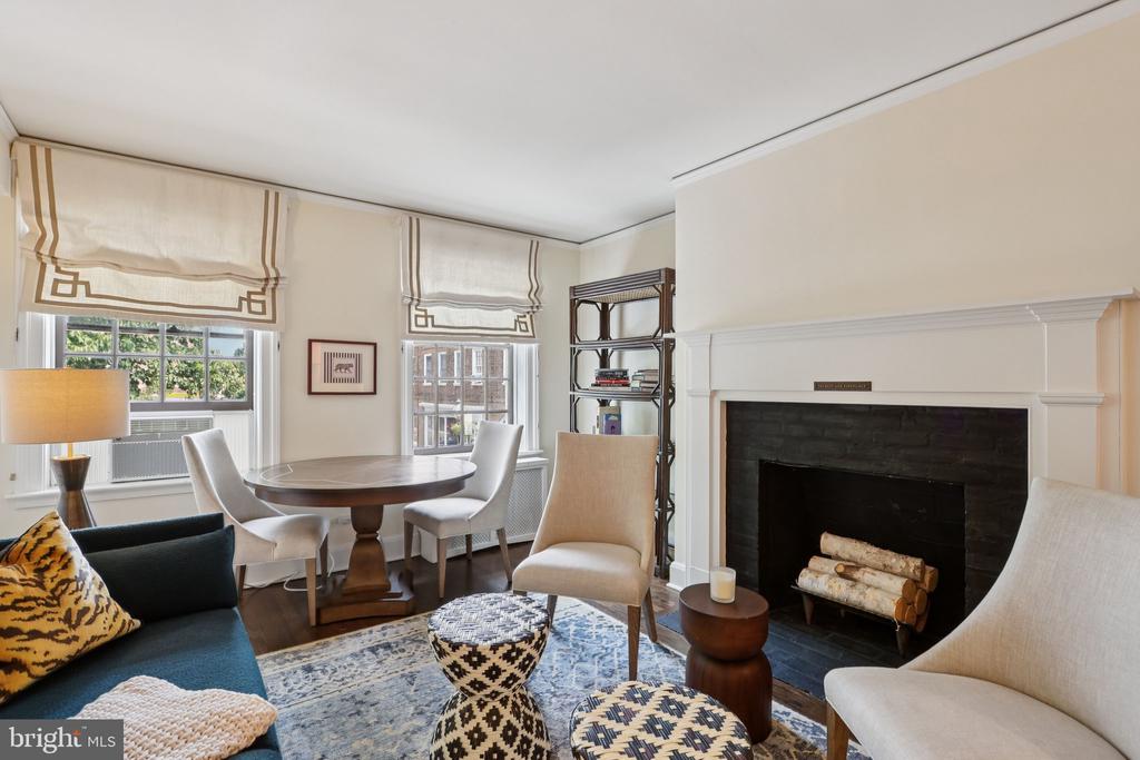 31 PALMER SQUARE W Unit: A