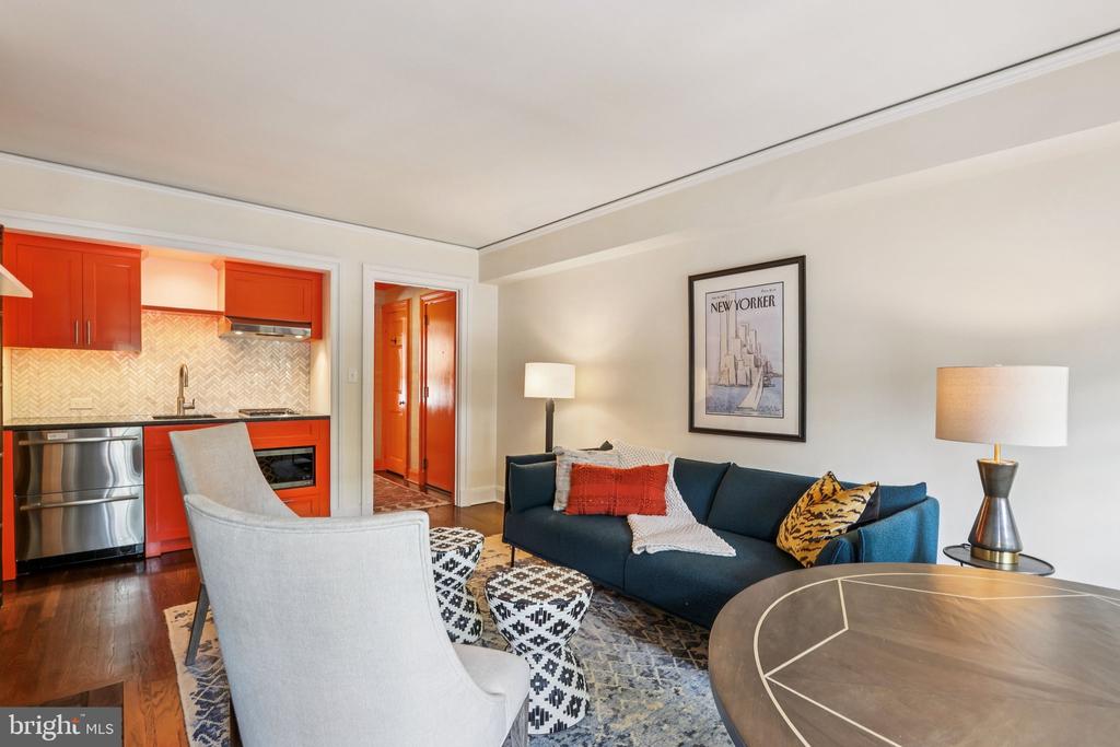 31 PALMER SQUARE W Unit: A