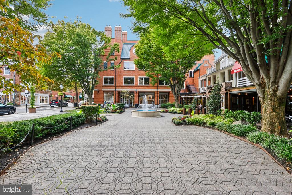 31 PALMER SQUARE W Unit: A