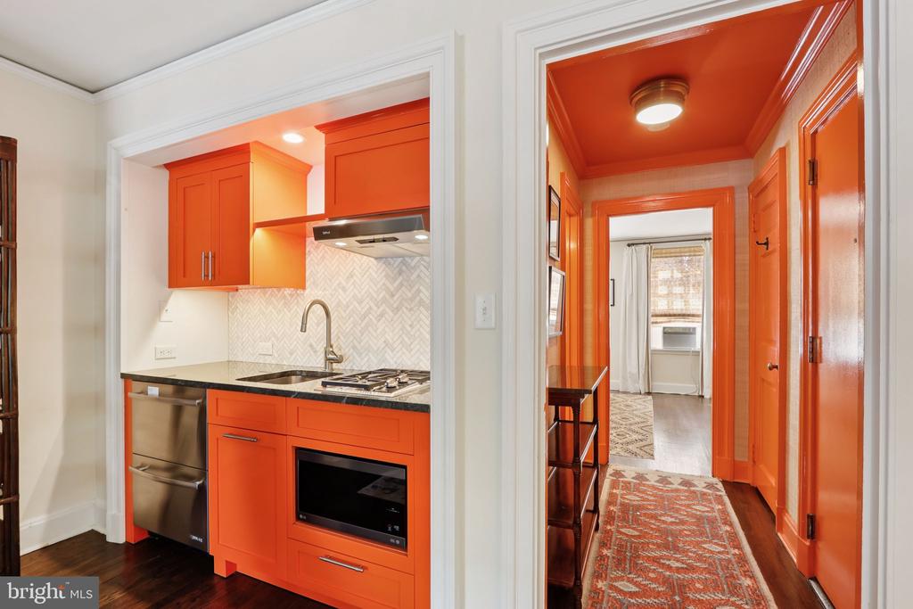 31 PALMER SQUARE W Unit: A