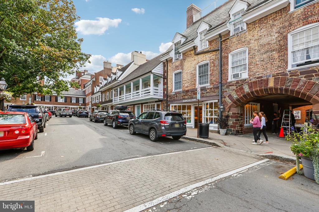 31 PALMER SQUARE W Unit: A