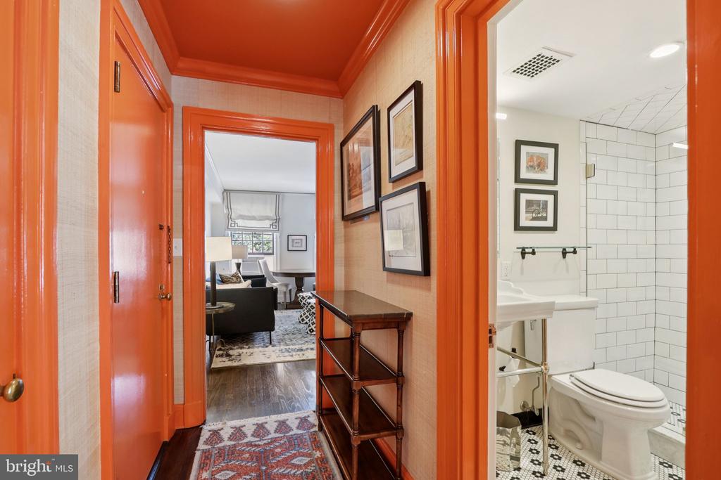 31 PALMER SQUARE W Unit: A