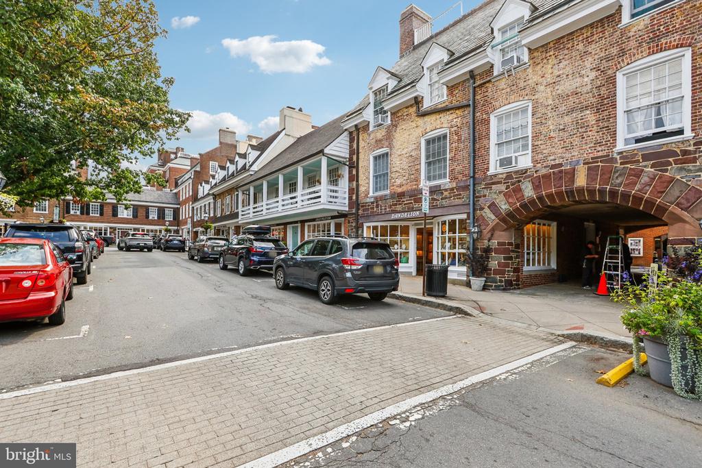 31 PALMER SQUARE W Unit: A