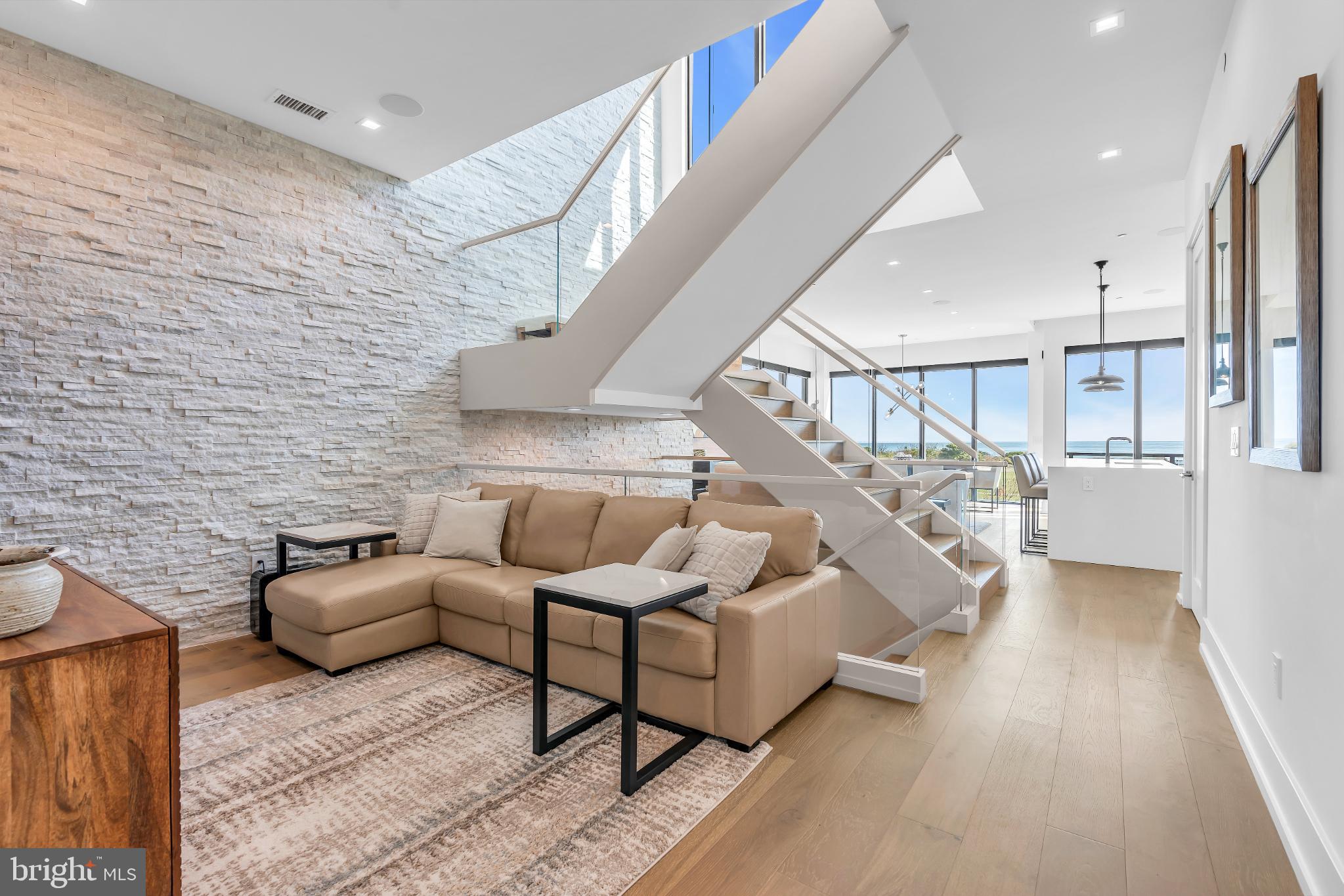 200 OCEAN AVENUE N 13