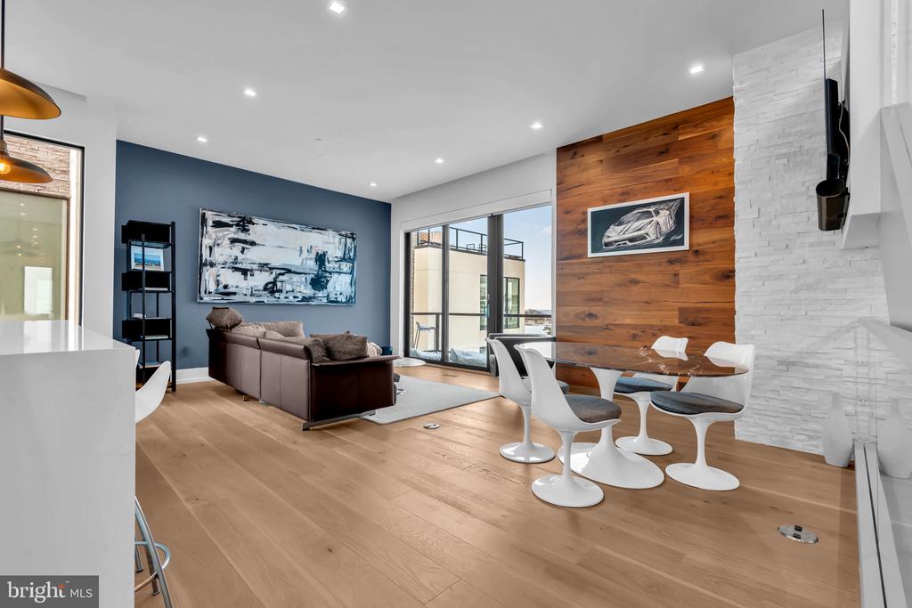 200 OCEAN AVENUE N 8