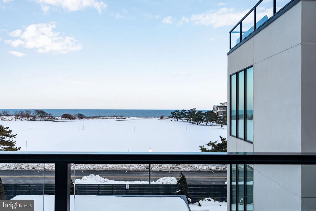 200 OCEAN AVENUE N 8