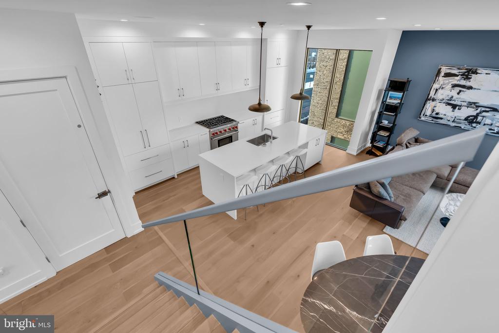 200 OCEAN AVENUE N 8
