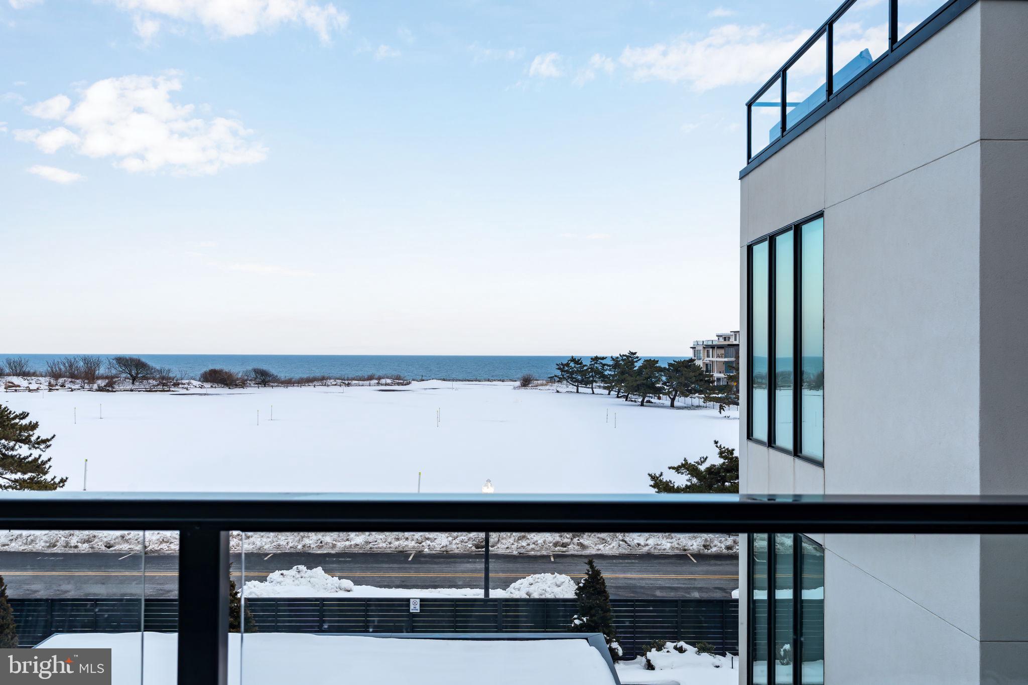 200 OCEAN AVENUE N 8