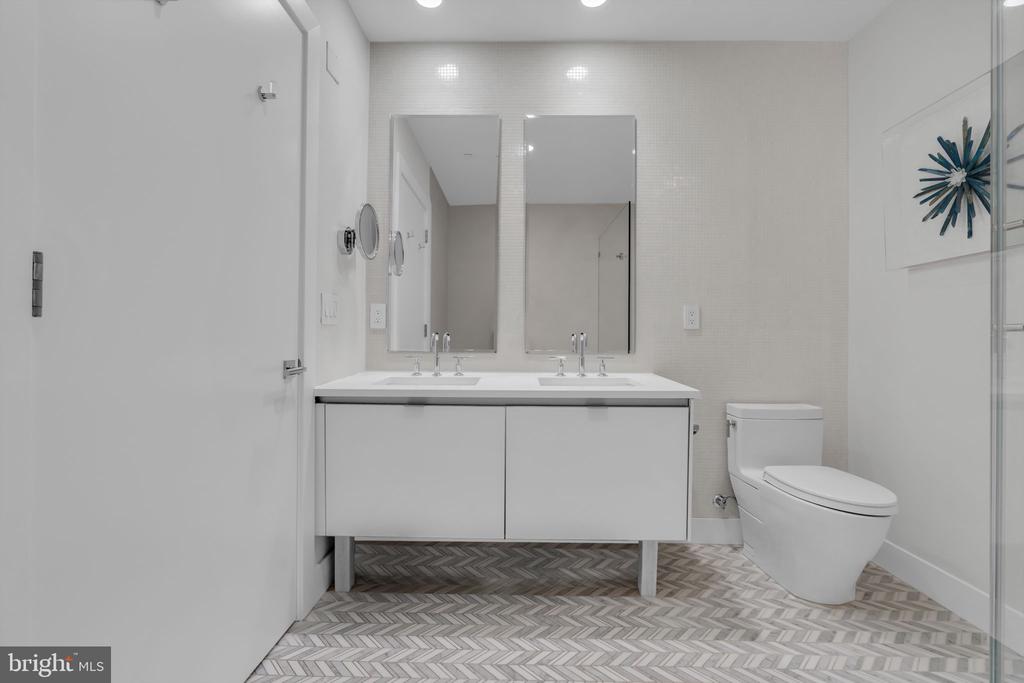 350 OCEAN AVENUE 305