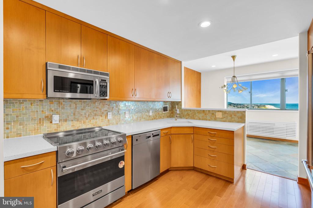 55 OCEAN AVE. PH A