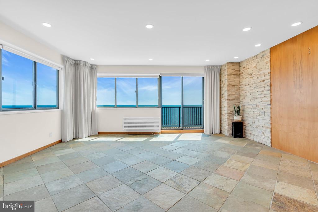 55 OCEAN AVE. PH A