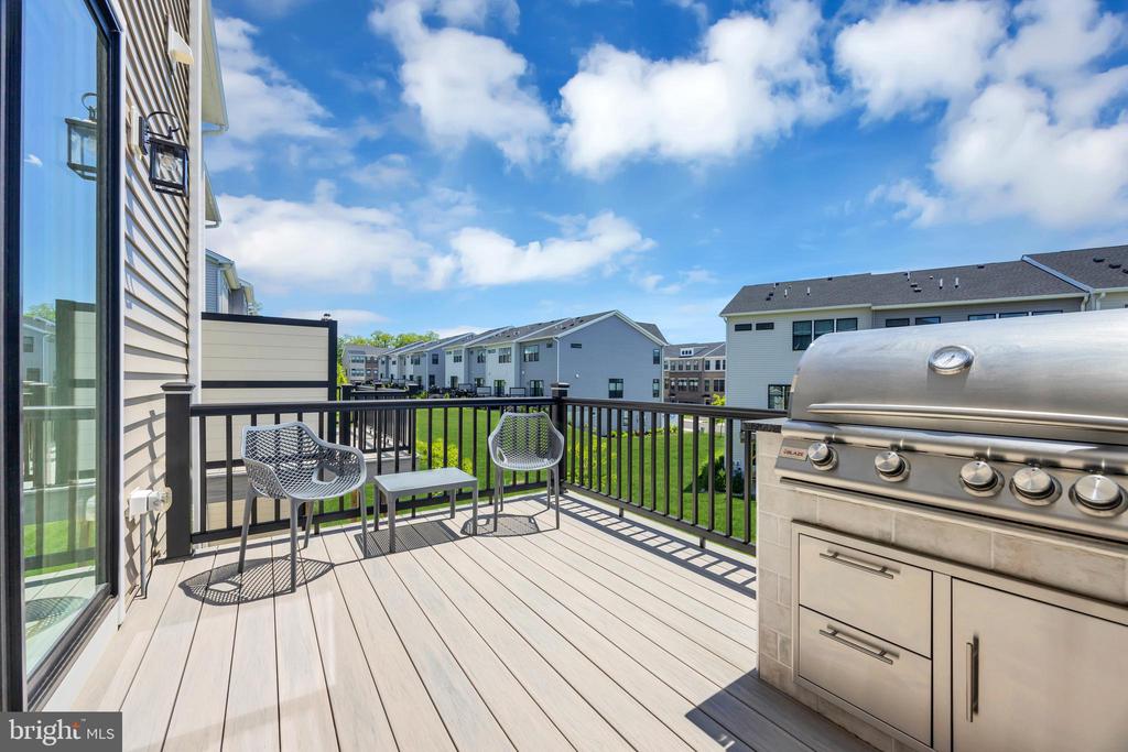 15 LINDER COURT
