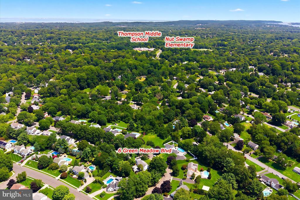 6 GREEN MEADOW BOULEVARD