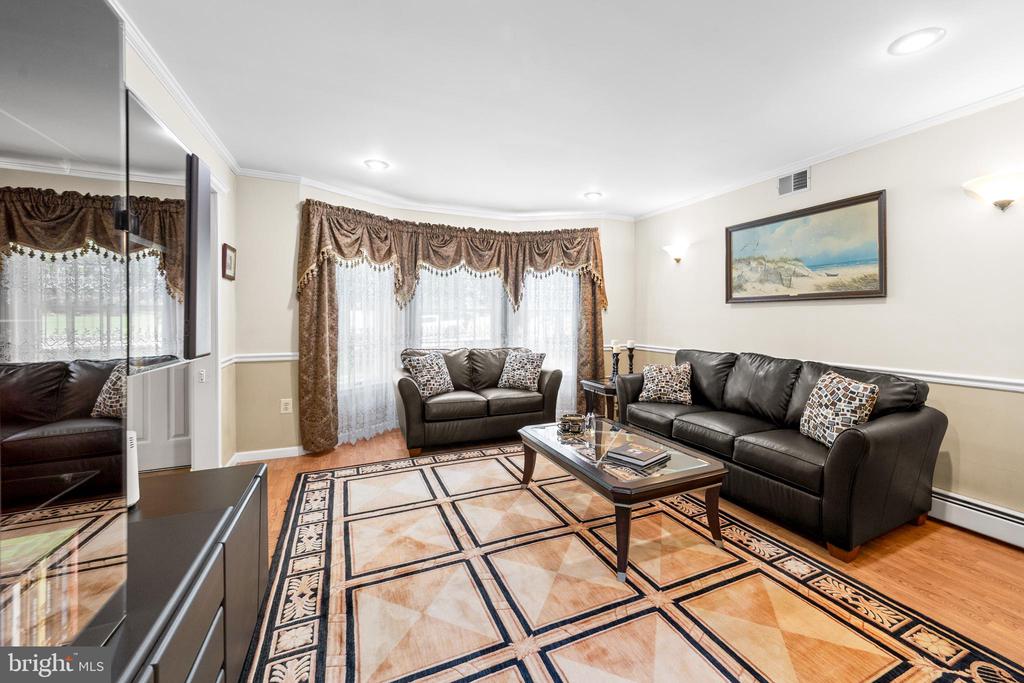 21 TANGLEWOOD PLACE