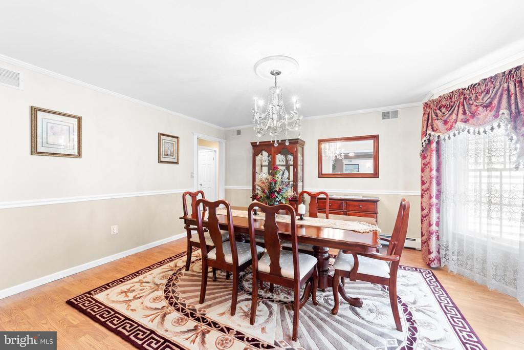 21 TANGLEWOOD PLACE