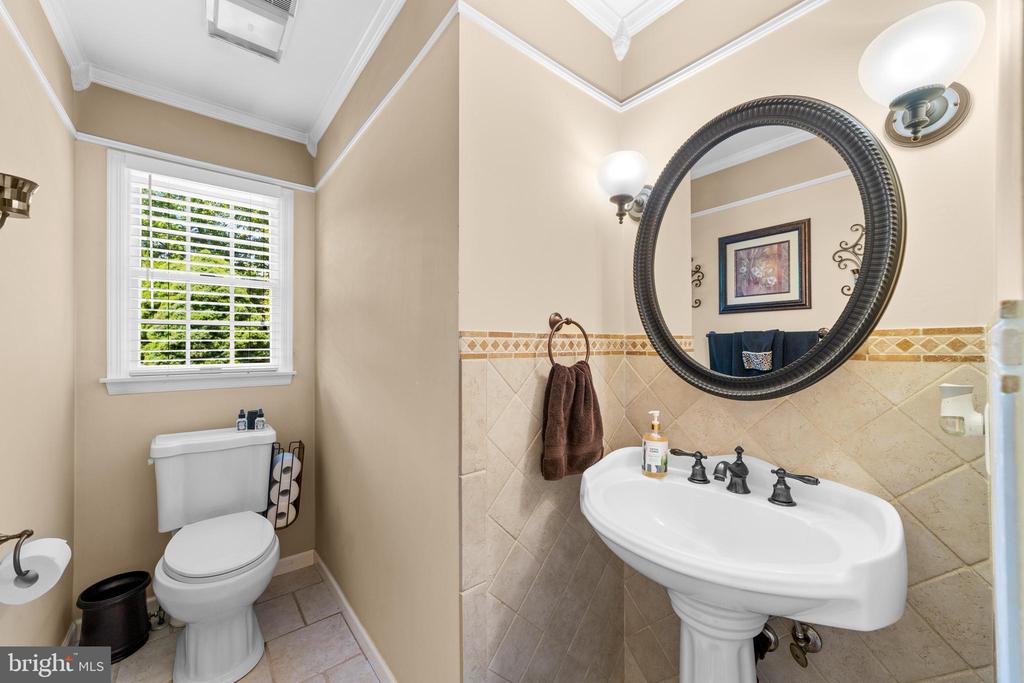 21 TANGLEWOOD PLACE