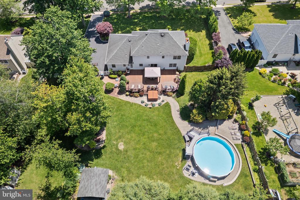 21 TANGLEWOOD PLACE