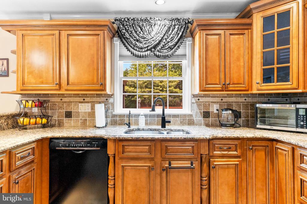21 TANGLEWOOD PLACE