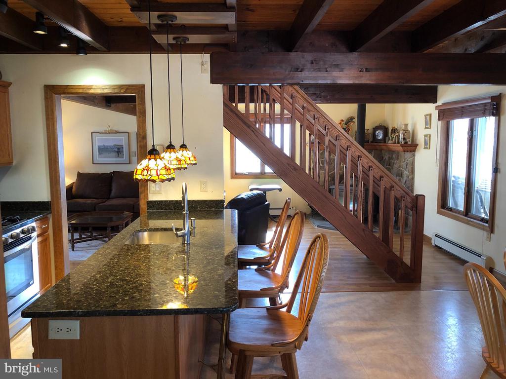 22 Beach Dr