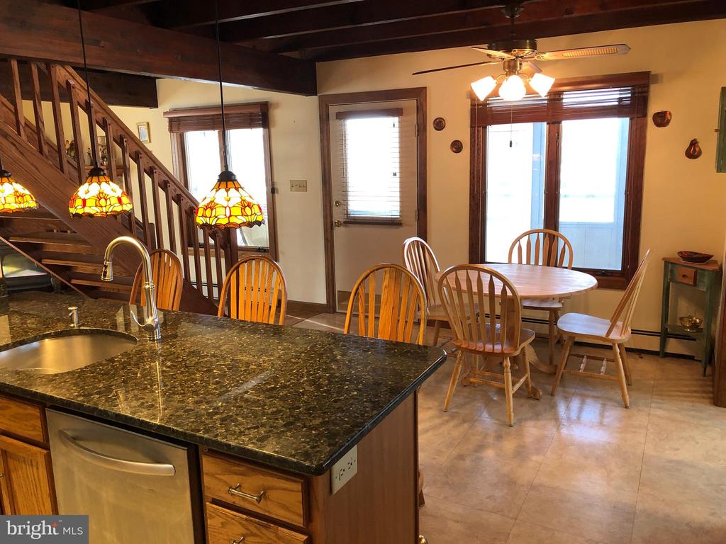 22 Beach Dr