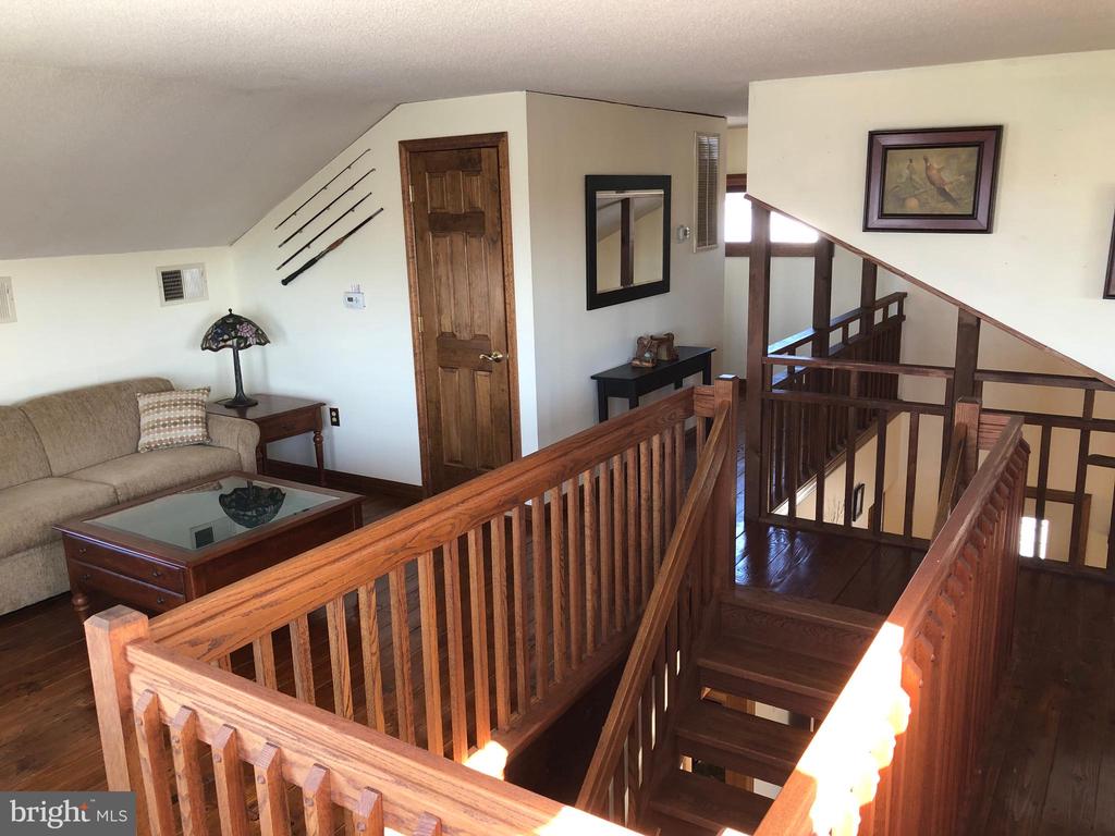 22 Beach Dr
