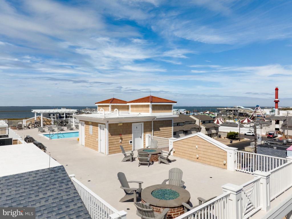 510 N Bay Ave #208