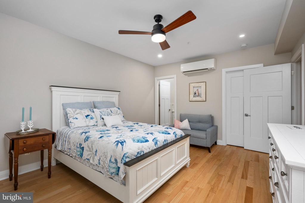 510 N Bay Ave #208