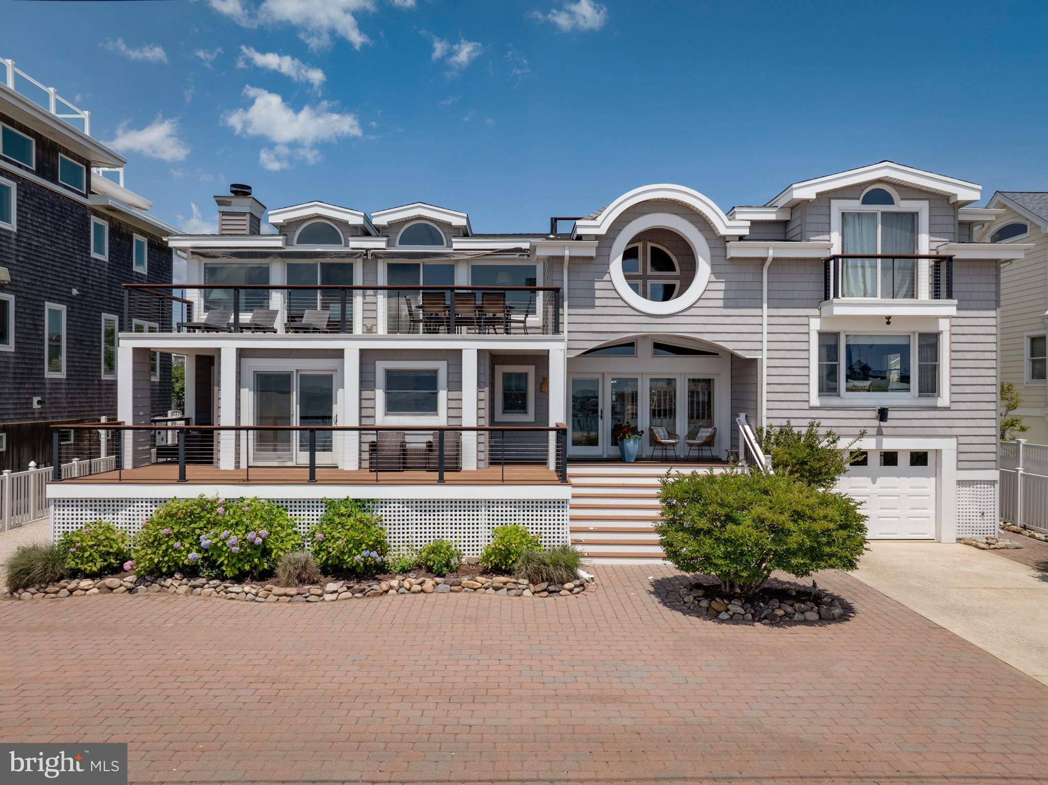 115 W Kimberly