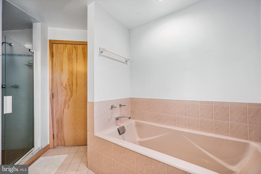 115 W Kimberly