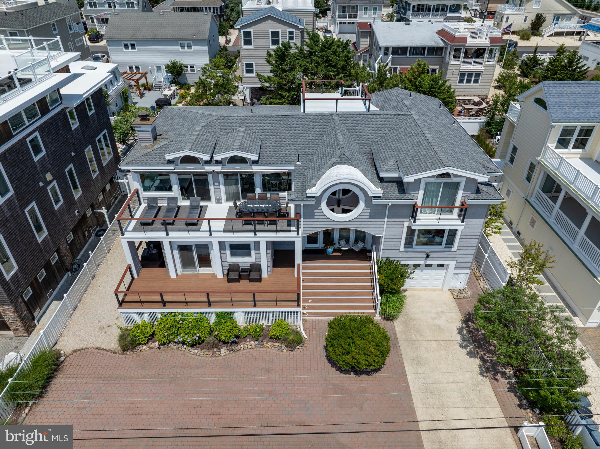 115 W Kimberly