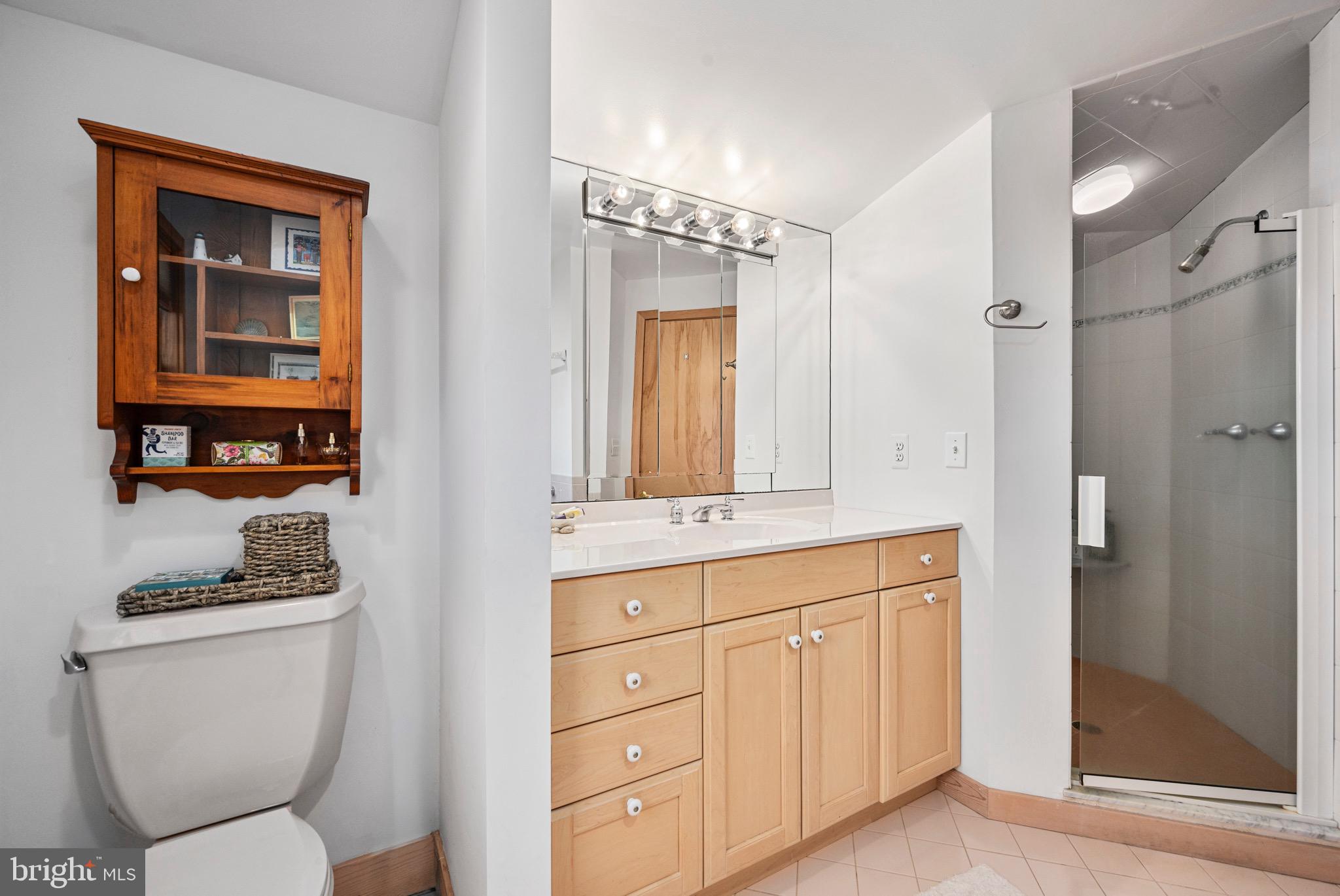 115 W Kimberly