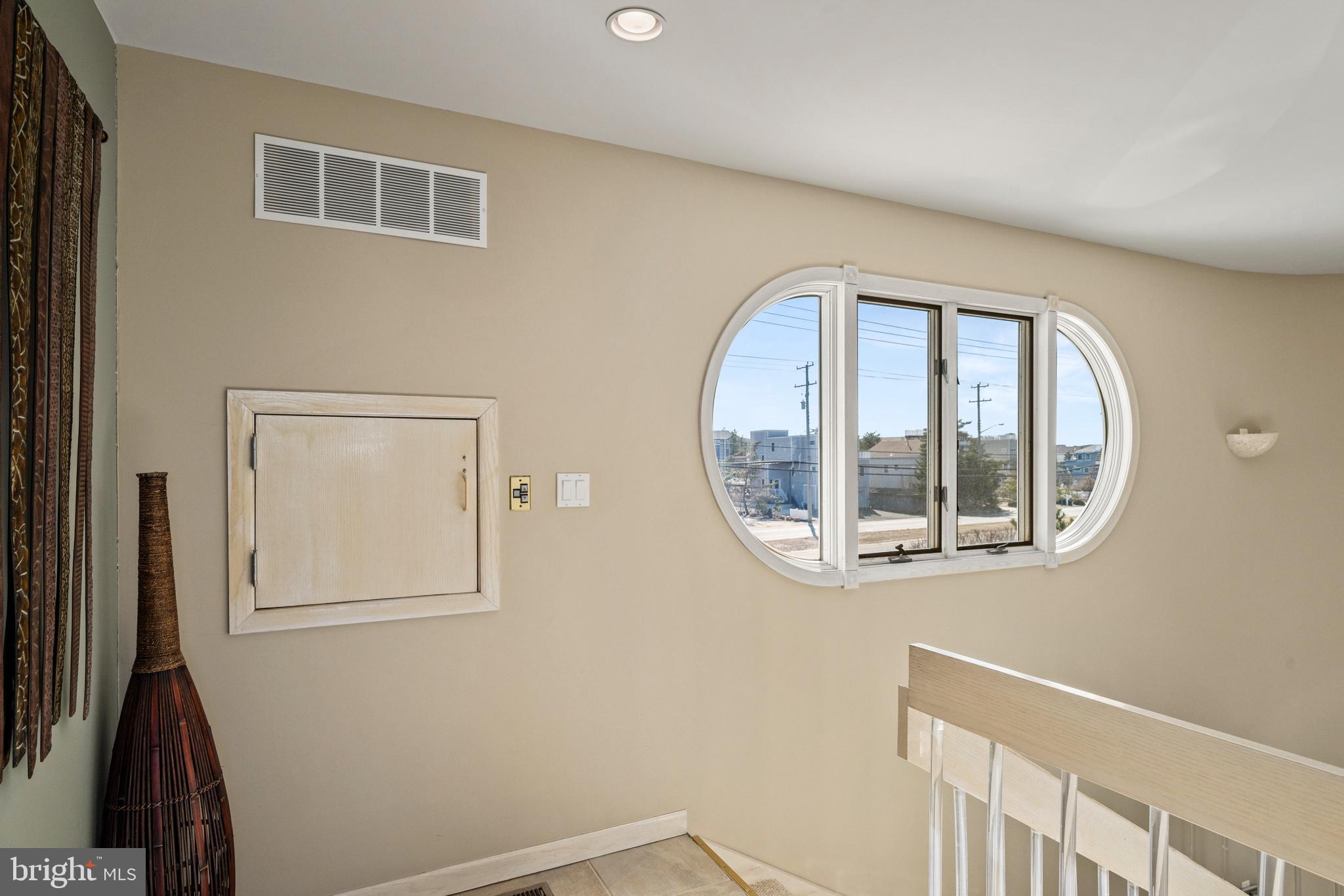 1122A Long Beach Blvd