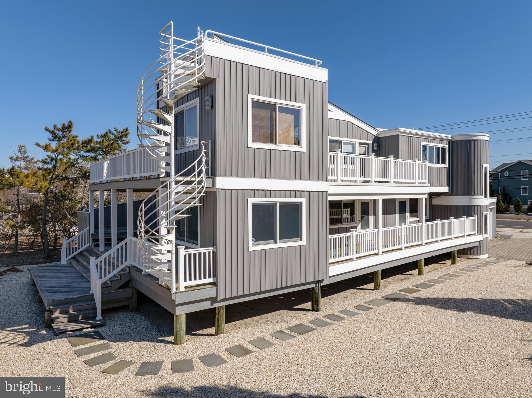 1122A Long Beach Blvd