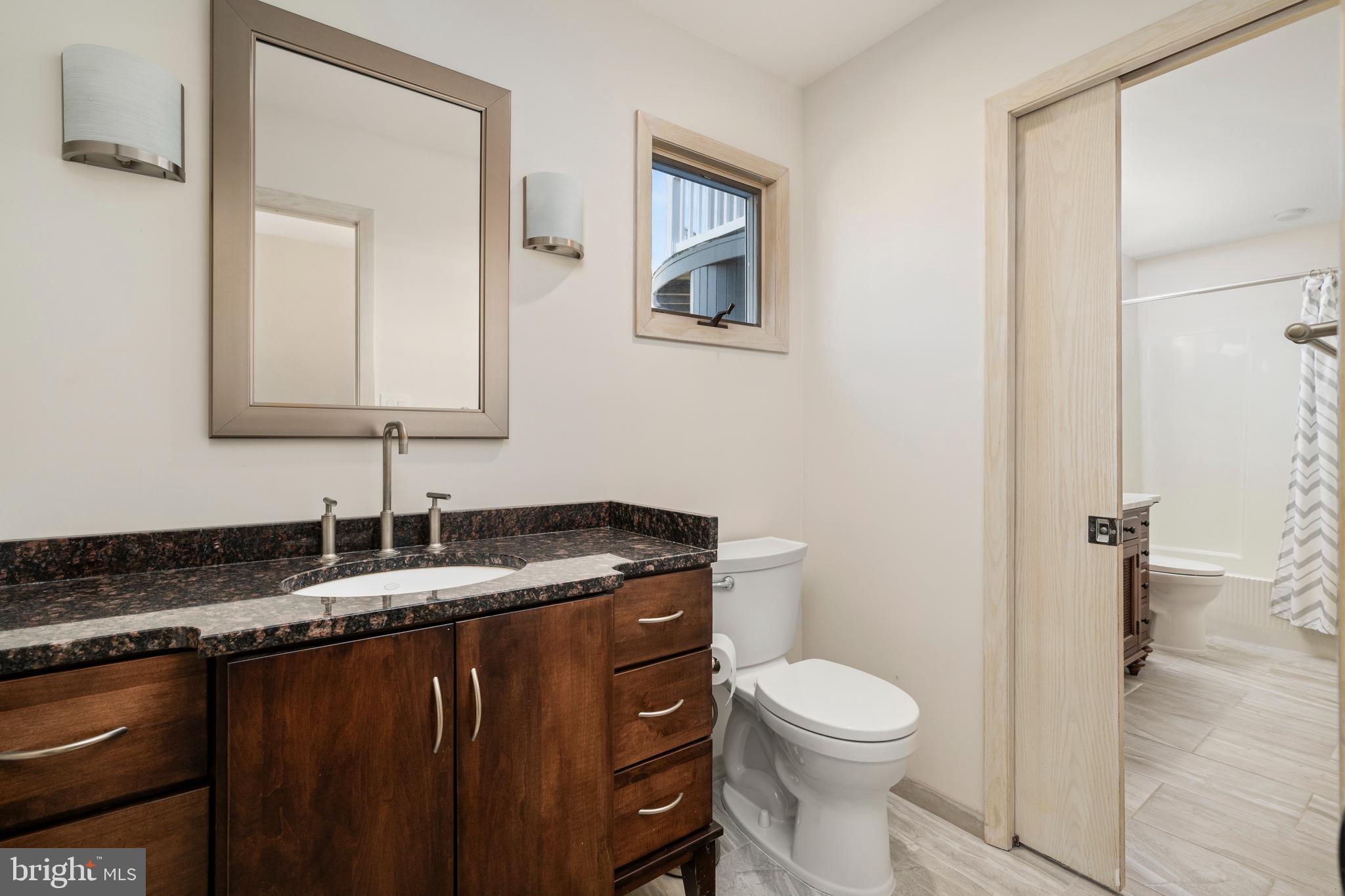 1122A Long Beach Blvd